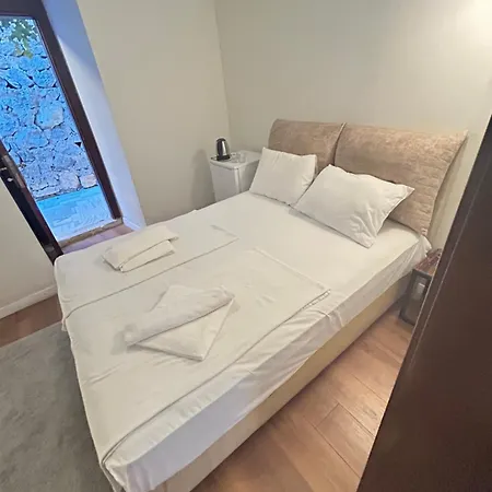 Constatntinos
